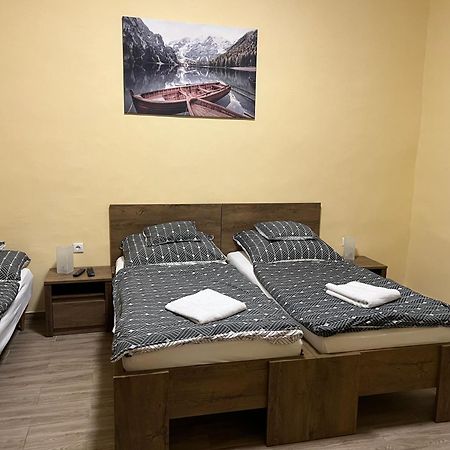 Helga Apartman Makó Екстериор снимка