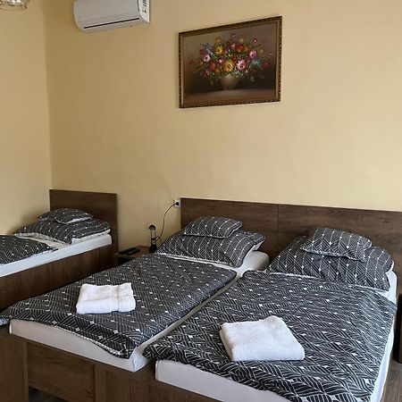 Helga Apartman Makó Екстериор снимка