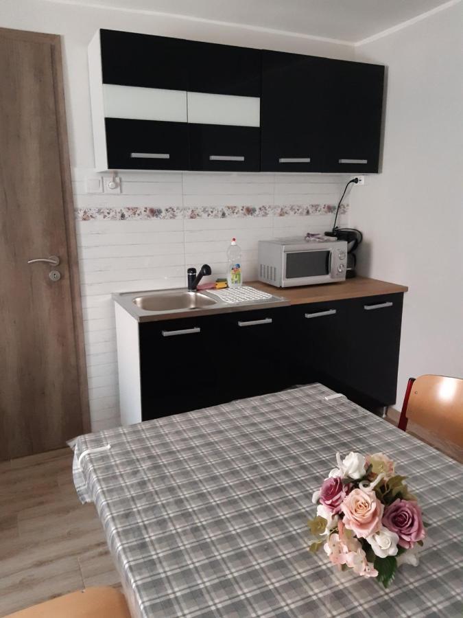 Helga Apartman Makó Екстериор снимка