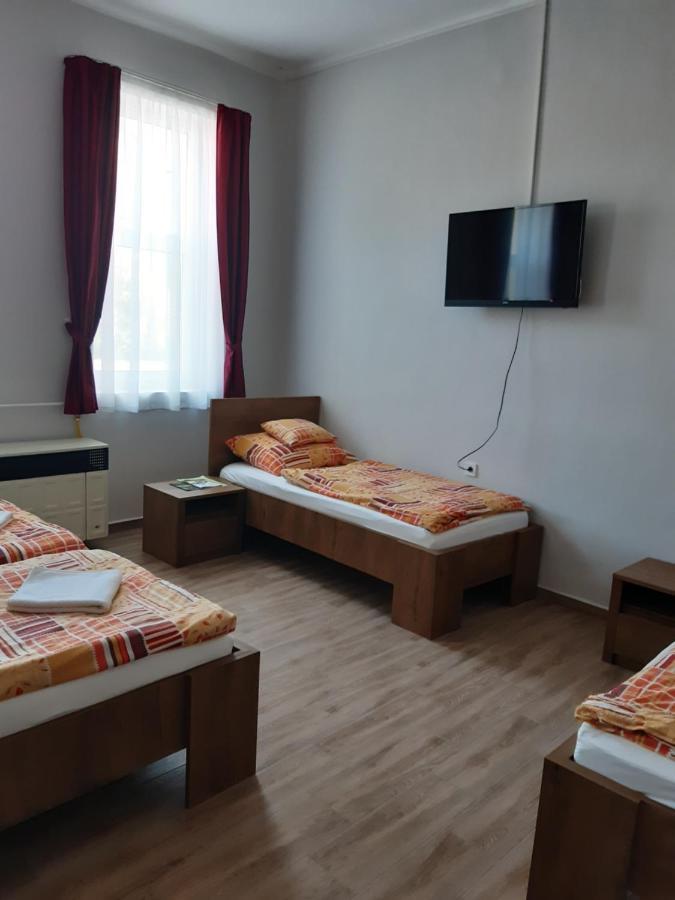 Helga Apartman Makó Екстериор снимка