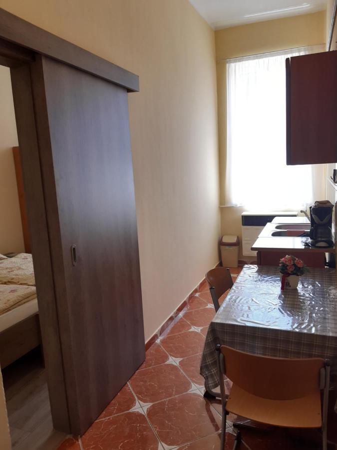 Helga Apartman Makó Екстериор снимка
