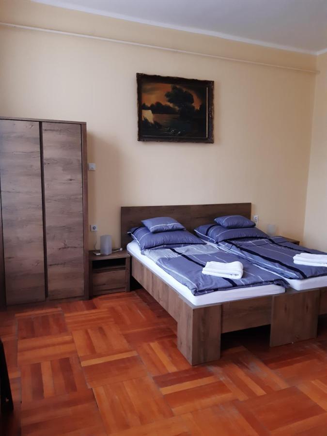 Helga Apartman Makó Екстериор снимка
