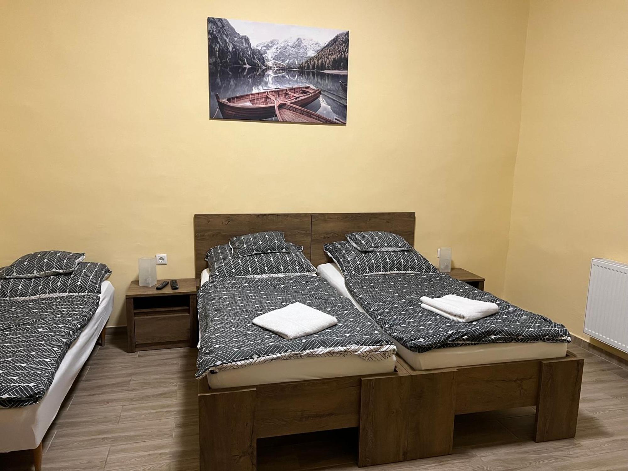 Helga Apartman Makó Екстериор снимка