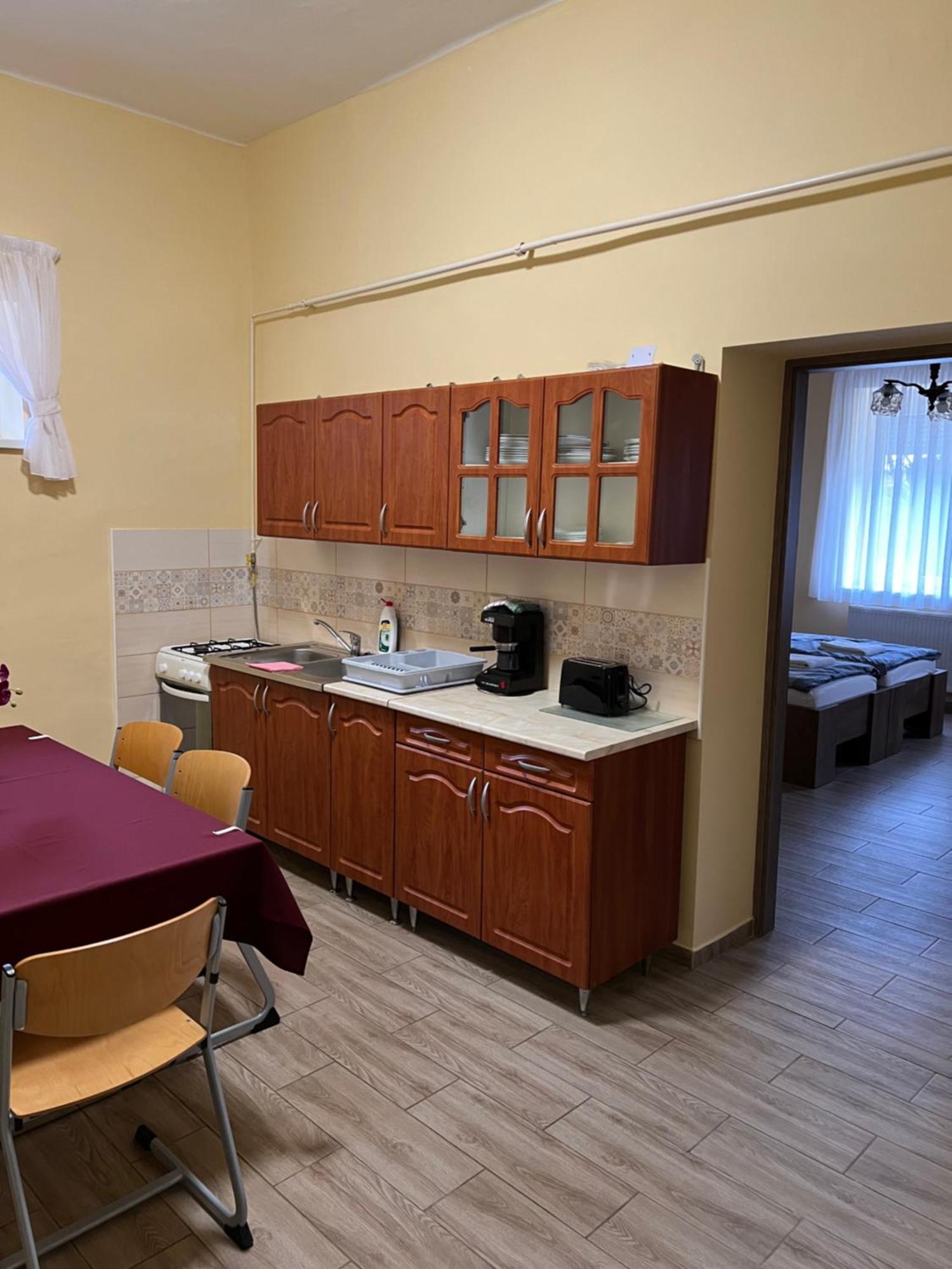 Helga Apartman Makó Екстериор снимка